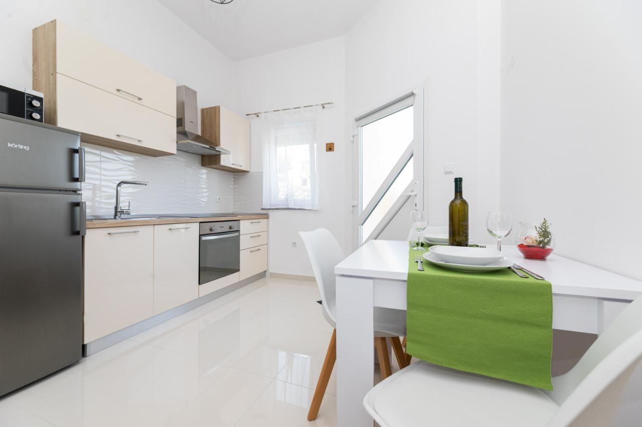 Apartments Jana Salatić Екстериор снимка