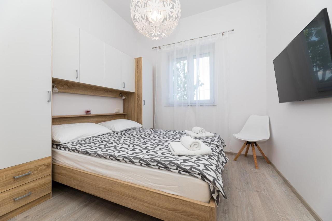Apartments Jana Salatić Екстериор снимка