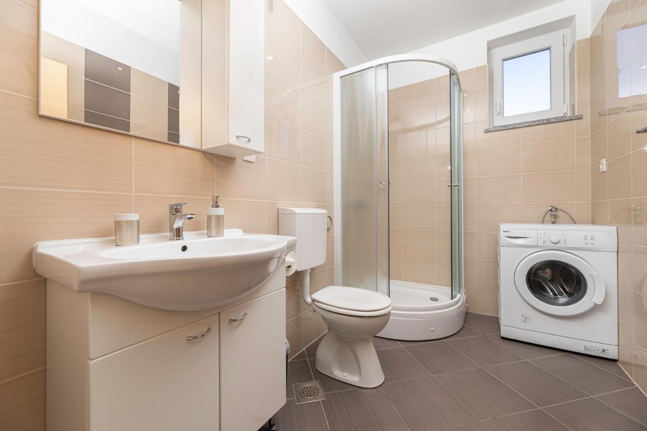 Apartments Jana Salatić Екстериор снимка