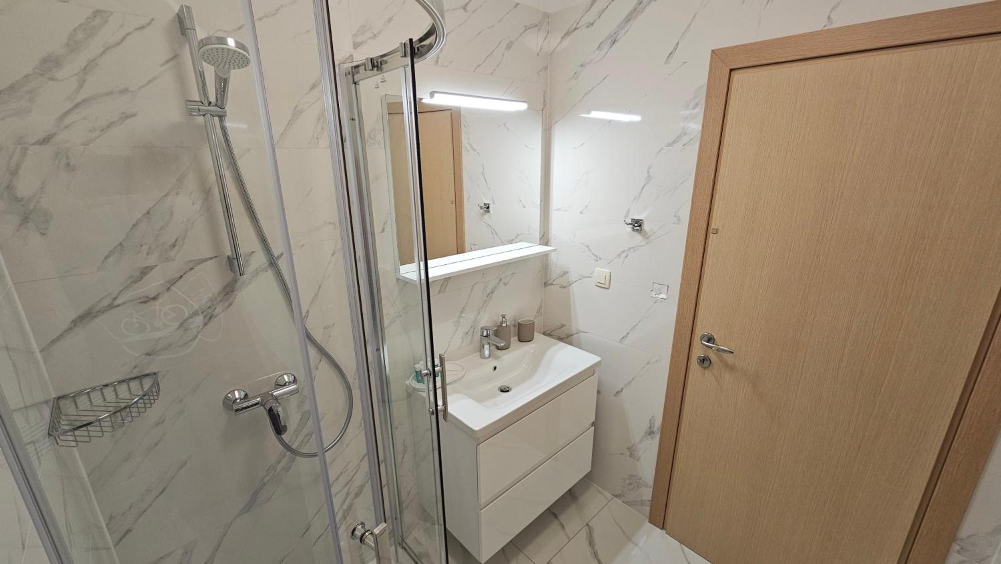Apartments Jana Salatić Стая снимка