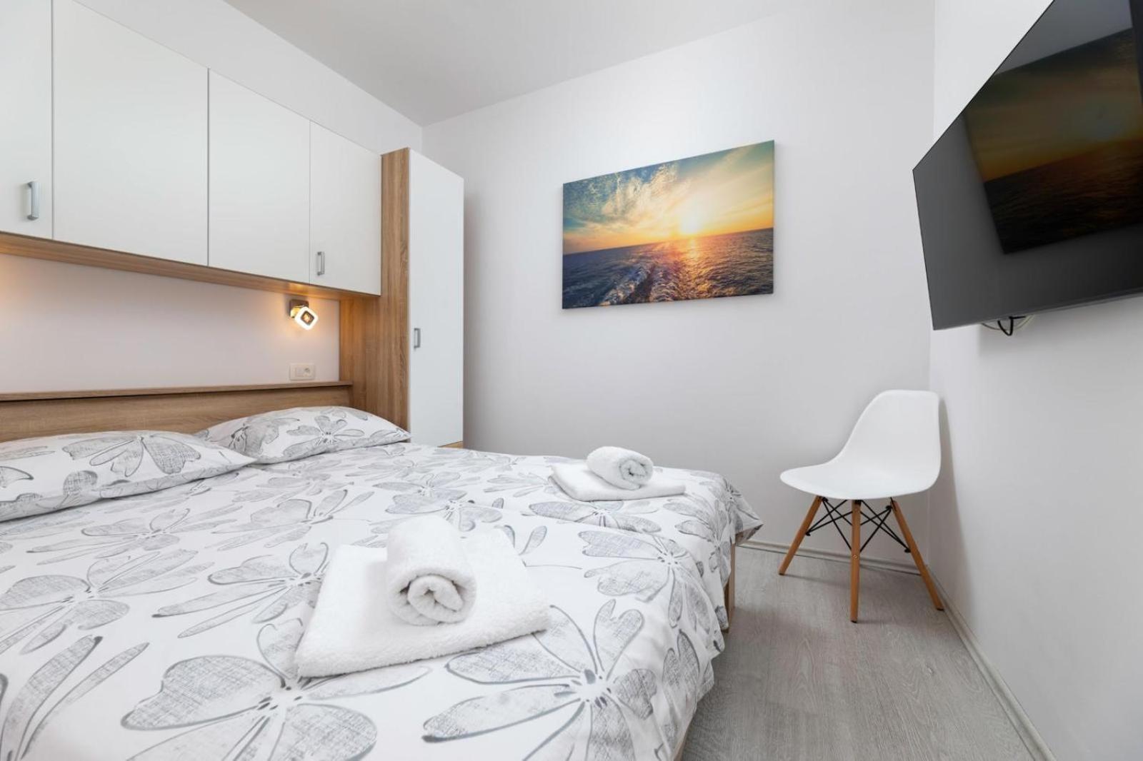 Apartments Jana Salatić Стая снимка